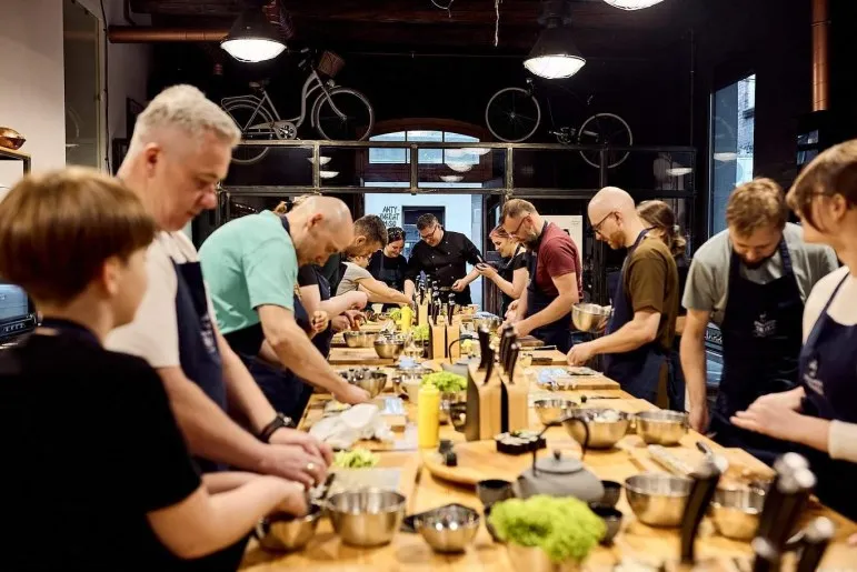 Warsztaty sushi dla zespołu